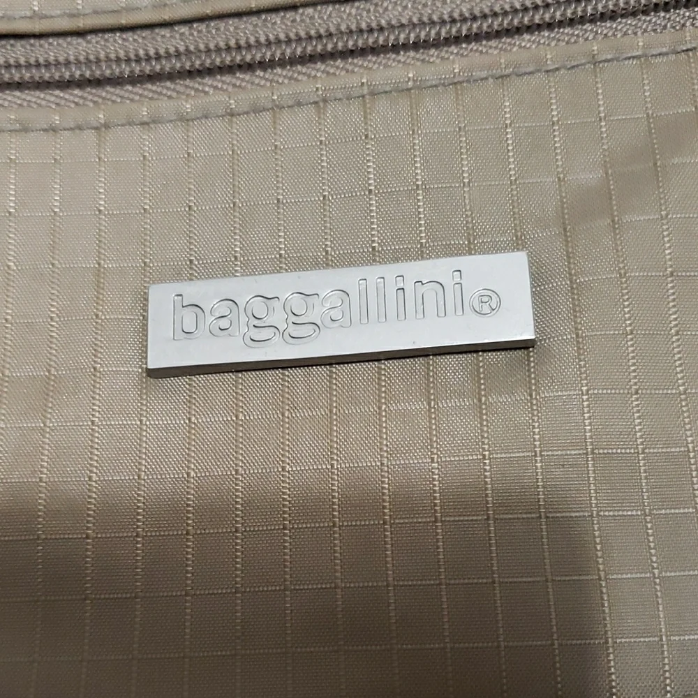 BAGGALLINI Stylish Tan‎ Crossbody Mini Bag